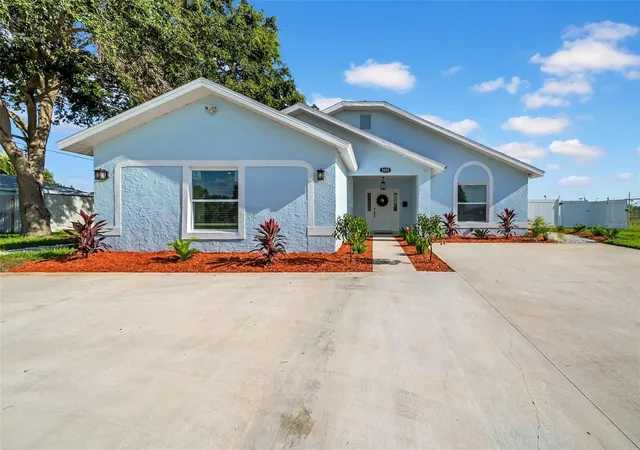 Photo 1 of Single family home for sale at 2020 58th Avenue S, St Petersburg, FL 33712 | MLS# TB8514037 | Listing updated on 2026-09-27