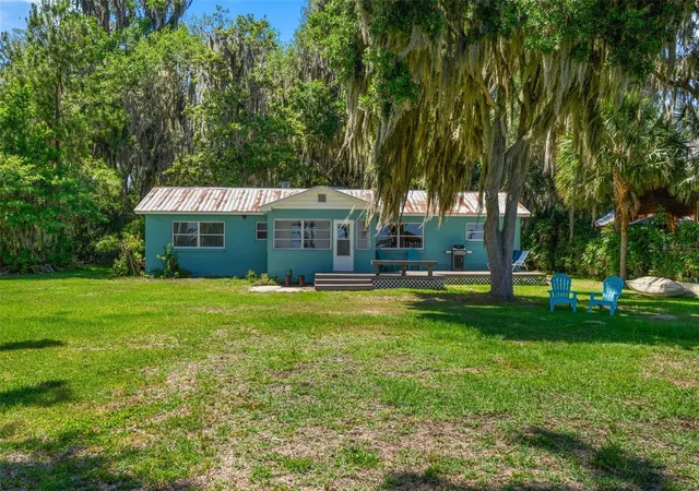 2nd image of 12525 Ne 204th Ter, Waldo, FL 32694 | MLS# GC540782