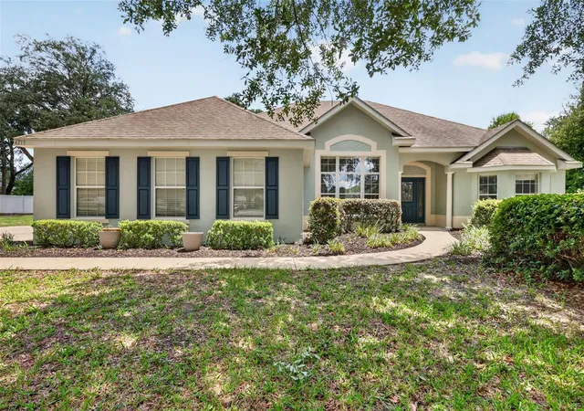 Homes for sale in Fruitland Park, FL | 4215 Williams St, Fruitland Park, FL 34731 | MLS# G5113098