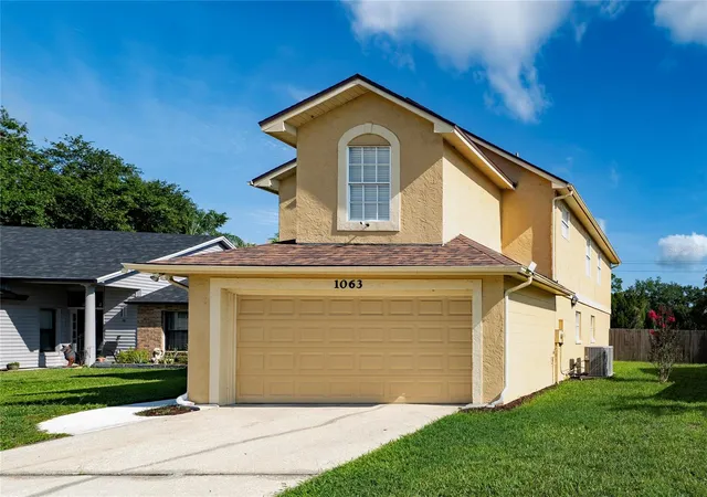 Homes for sale in Oviedo, FL | 1063 Brielle Ct, Oviedo, FL 32765 | MLS# W7886274