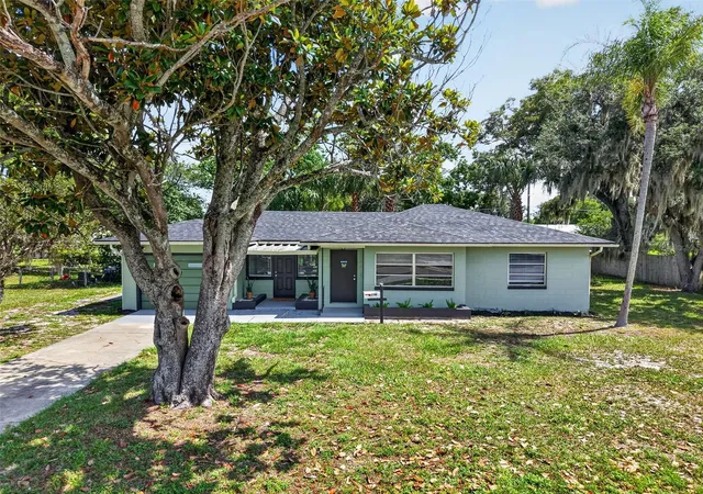 Photo 1 of Single family home for sale at 2760 Westland Rd, Mount Dora, FL 32757 | MLS# G5113099 | Listing updated on 2026-10-02