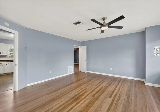 Photo 4 of Single family home for sale at 2760 Westland Rd, Mount Dora, FL 32757 | MLS# G5113099 | Listing updated on 2026-10-02