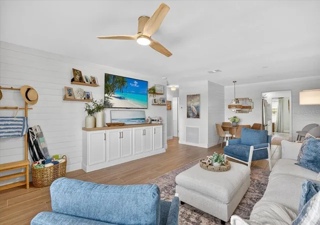 Homes for sale in Gulfport, FL | 2960 59Th St S #310, Gulfport, FL 33707 | MLS# TB8514069