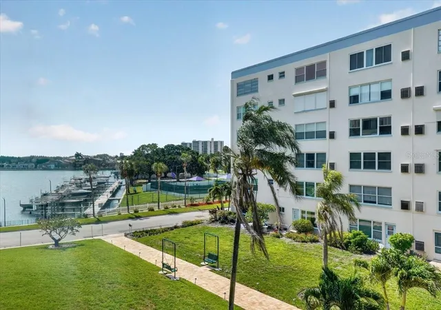 Homes for sale in Gulfport, FL | 2960 59Th St S #310, Gulfport, FL 33707 | MLS# TB8514069