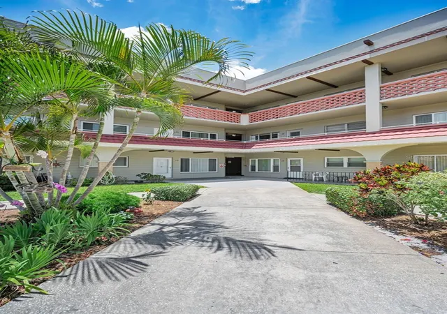 5th image of 2072 Australia Wy W, Clearwater, FL 33763