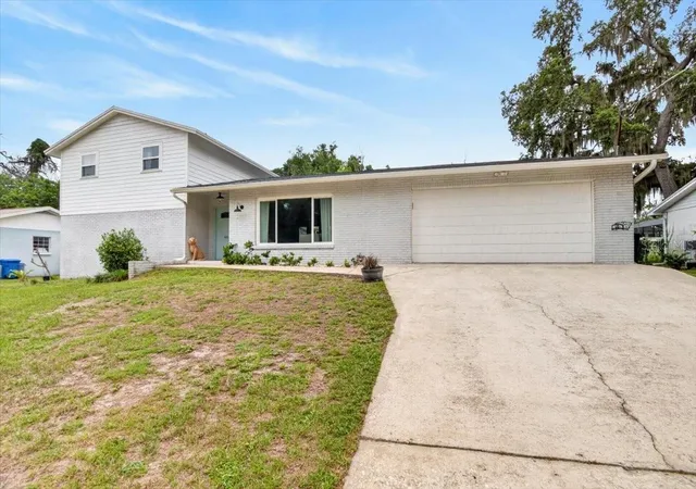 2nd image of 115 W Brentridge Dr, Brandon, FL 33511 | MLS# TB8514078