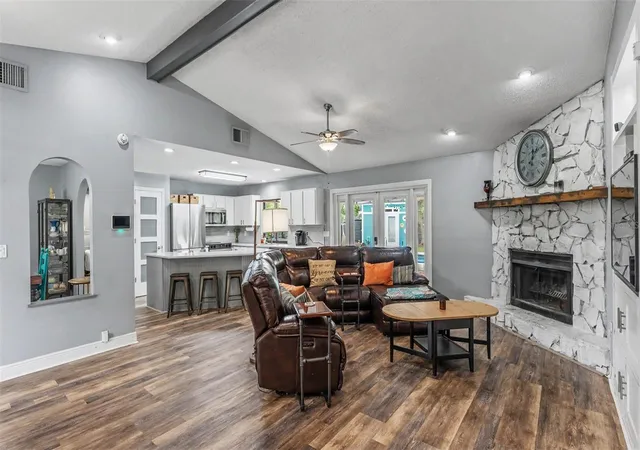 4th image of 5776 Deer Flag Dr, Lakeland, FL 33811 | MLS# S5150940