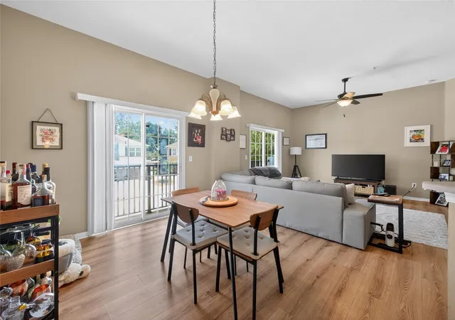 Listing Photo 4 - Condo for sale in building located at 2811 San Jacinto Cir, Sanford, FL 32771