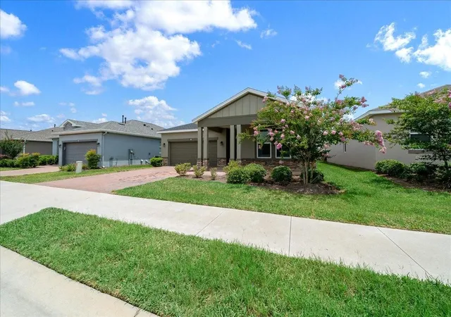 Photo 3 of Single family home for sale at 4351 Nw 54th Terrace, Ocala, FL 34482 | MLS# OM725737 | Listing updated on 2026-08-25