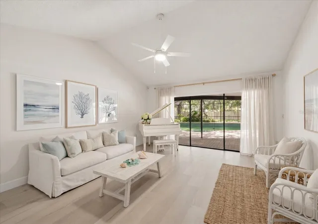 Photo 2 of Single family home for sale at 3408 Cullendale Dr, Tampa, FL 33618 | MLS# TB8514090 | Listing updated on 2026-10-05