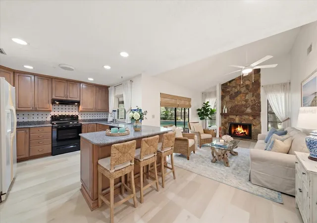 Photo 4 of Single family home for sale at 3408 Cullendale Dr, Tampa, FL 33618 | MLS# TB8514090 | Listing updated on 2026-10-05