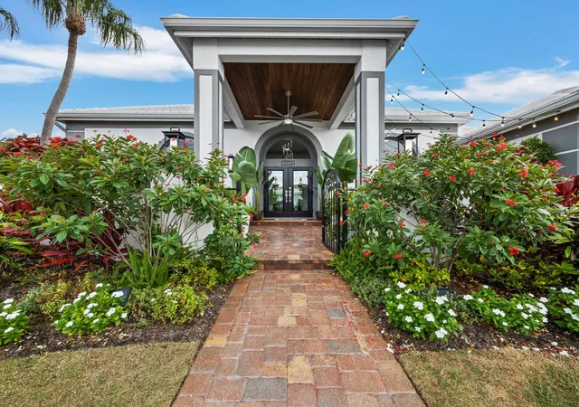 Photo 3 of Single family home for sale at 206 Four Knot Ln, Osprey, FL 34229 | MLS# A4695429 | Listing updated on 2026-10-09