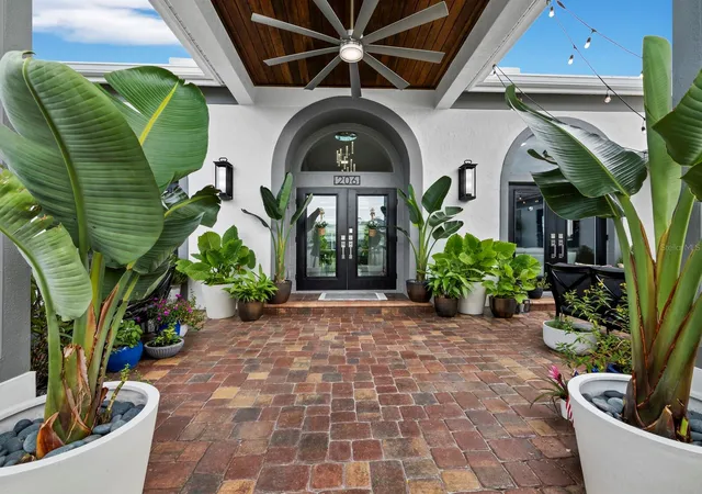 Photo 4 of Single family home for sale at 206 Four Knot Ln, Osprey, FL 34229 | MLS# A4695429 | Listing updated on 2026-10-09