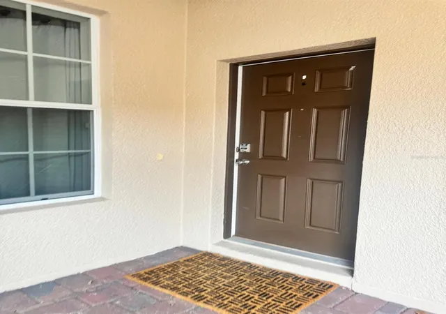 Photo 3 of Townhouse for sale at 26715 Bella Vista Dr, Howey In The Hills, FL 34737 | MLS# O6412322 | Listing updated on 2026-08-25