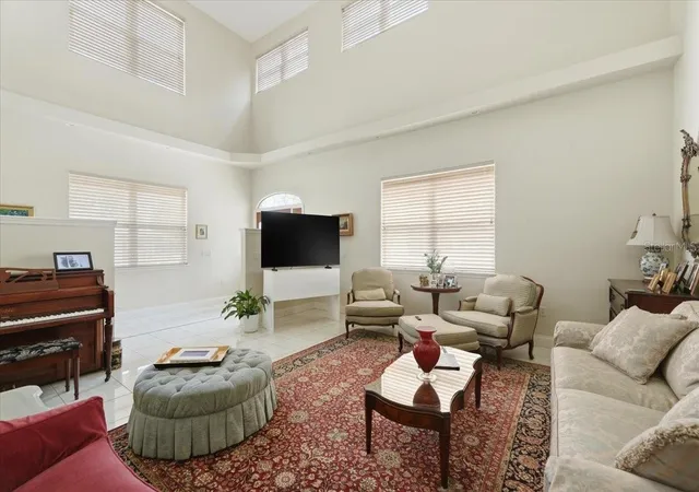 Photo 4 of Single family home for sale at 1415 New Jersey Rd, Lakeland, FL 33803 | MLS# L4962332 | Listing updated on 2026-10-24