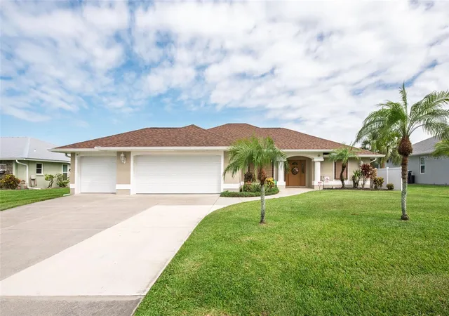 Photo 1 of Single family home for sale at 7411 Snow Dr, Englewood, FL 34224 | MLS# D6147654 | Listing updated on 2026-08-07