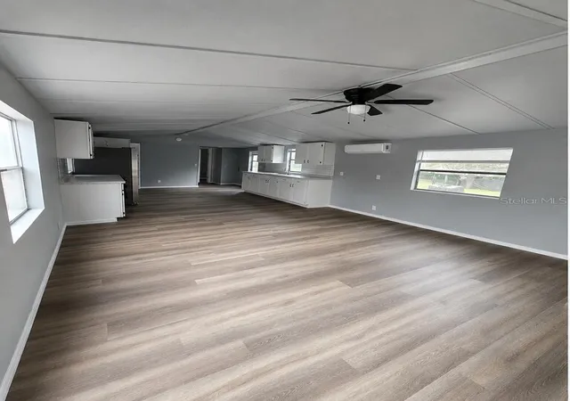 Photo 2 of Manufactured home for sale at 13585 Se 119th Street, Ocklawaha, FL 32179 | MLS# O6412346 | Listing updated on 2026-09-21