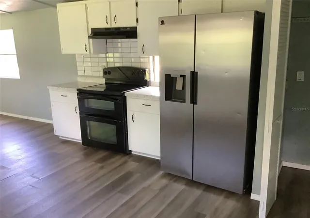 Photo 4 of Manufactured home for sale at 13585 SE 119th Street, Ocklawaha, FL 32179 | MLS# O6412346 | Listing updated on 2026-09-21