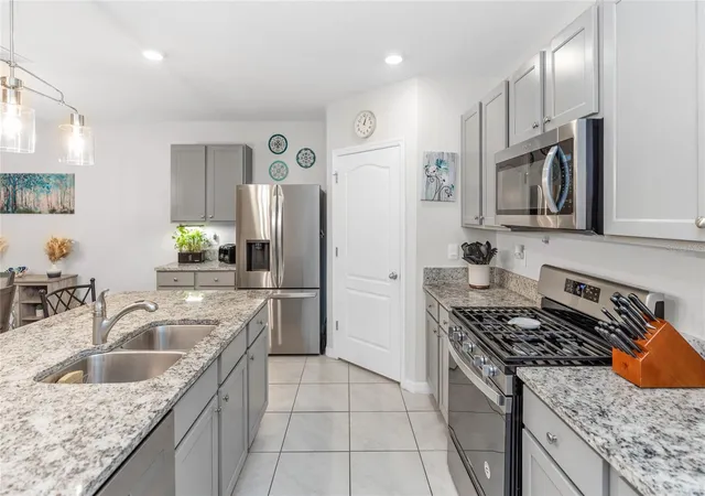 5th image of 839 Lazio Cir, Debary, FL 32713 | MLS# V4949384