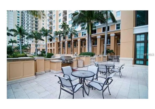 2nd image of 750 N Tamiami Trl, SARASOTA, FL 34236