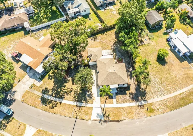 Photo 3 of Single family home for sale at 1851 E Elm Rd, Lakeland, FL 33801 | MLS# O6412362 | Listing updated on 2026-09-02
