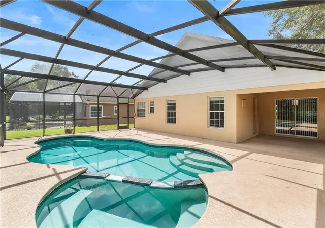 Photo 4 of Sale Pending at 10990 Eliotti St, Orlando, FL 32832 | MLS# O6412373 | Listing updated on 2026-09-02