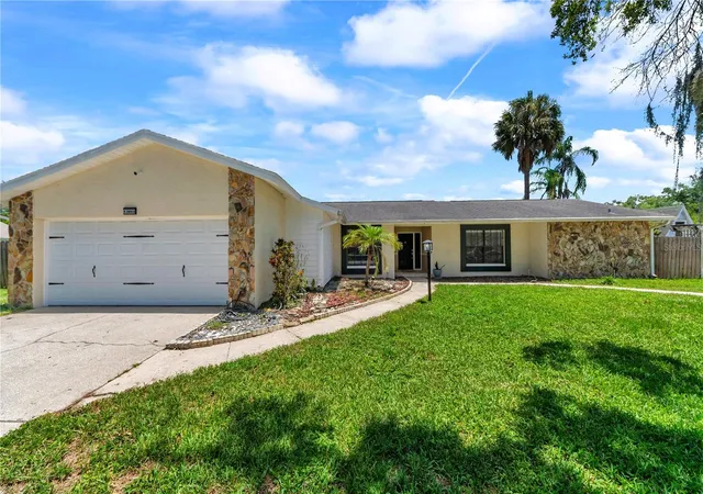 Photo 1 of Single family home for sale at 13603 Westshire Dr, Tampa, FL 33618 | MLS# TB8514166 | Listing updated on 2026-08-29
