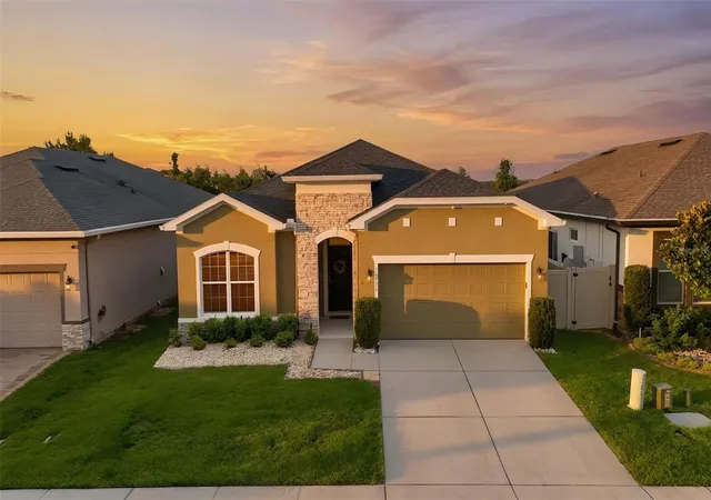 Homes for sale in Clermont, FL | 16716 Abbey Hill Ct, Clermont, FL 34711 | MLS# G5113134