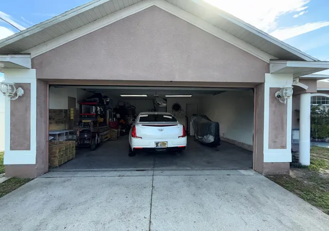 Homes for sale in Spring Hill, FL | 8414 Bay Dr, Spring Hill, FL 34606 | MLS# TB8514225