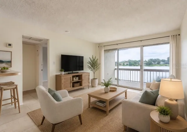 3rd image of 618 Orange Dr, Altamonte Springs, FL 32701