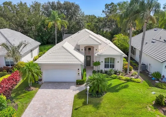 Single family home for sale at 7916 Hampton Ct, UNIVERSITY PARK, FL 34201 | MLS# A4695470