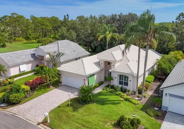 Photo 3 of Single family home for sale at 7916 Hampton Ct, University Park, FL 34201 | MLS# A4695470 | Listing updated on 2026-09-27