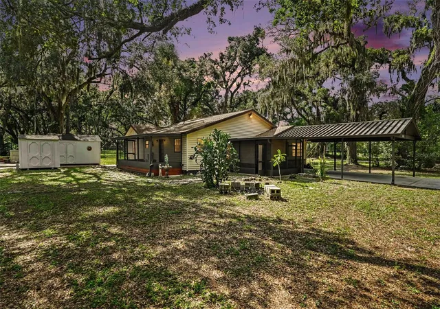 2nd image of 231 Duke Simms Rd, Brandon, FL 33511 | MLS# TB8514240