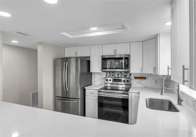 3rd image of 189 Oak Ln, Flagler Beach, FL 32136 | MLS# O6412421