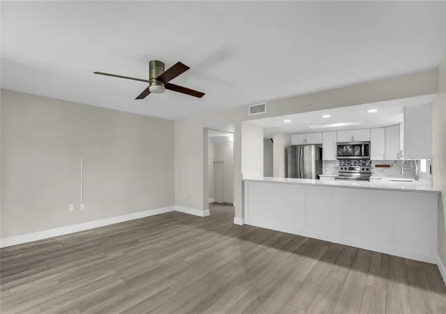 5th image of 189 Oak Ln, Flagler Beach, FL 32136 | MLS# O6412421