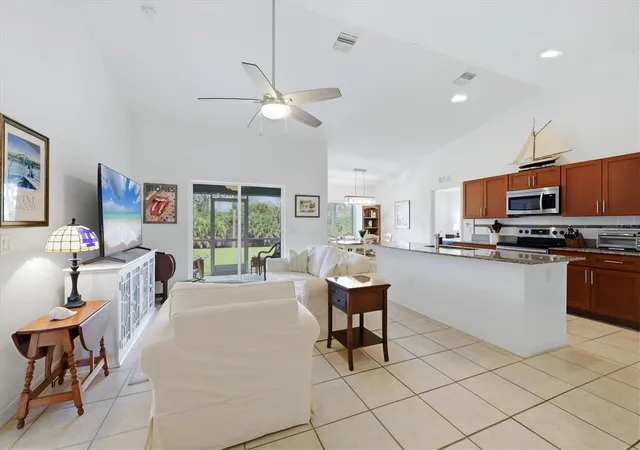 2nd image of 150 Baytree Dr, Rotonda West, FL 33947 | MLS# D6147657