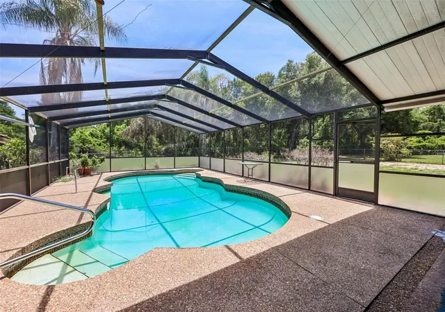 Homes for sale in Fruitland Park, FL | 5234 Magnolia Ter, Fruitland Park, FL 34731 | MLS# O6412465