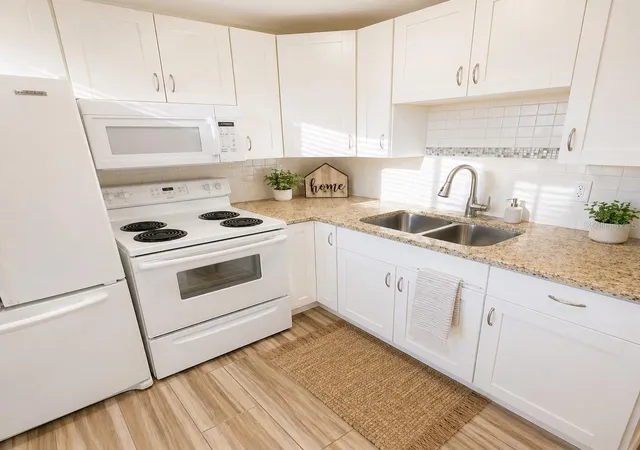 3rd image of 2501 Harn Blvd #H27, Clearwater, FL 33764 | MLS# TB8514282