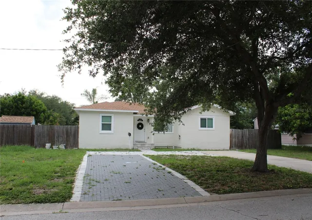 Photo 1 of Single family home for sale at 6014 Cedar St Ne, St Petersburg, FL 33703 | MLS# G5113146 | Listing updated on 2026-10-13