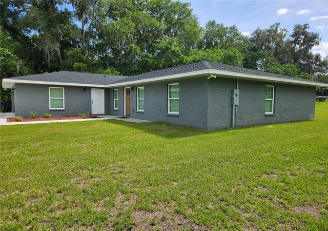 Photo 3 of Single family home for sale at 51 NE 10th Street, Williston, FL 32696 | MLS# OM725759 | Listing updated on 2026-08-16