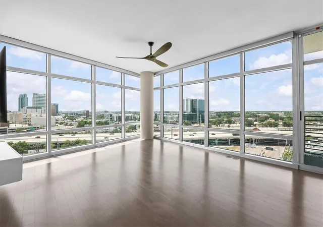 4th image of 1120 E Kennedy Blvd #1216, Tampa, FL 33602 | MLS# TB8514292