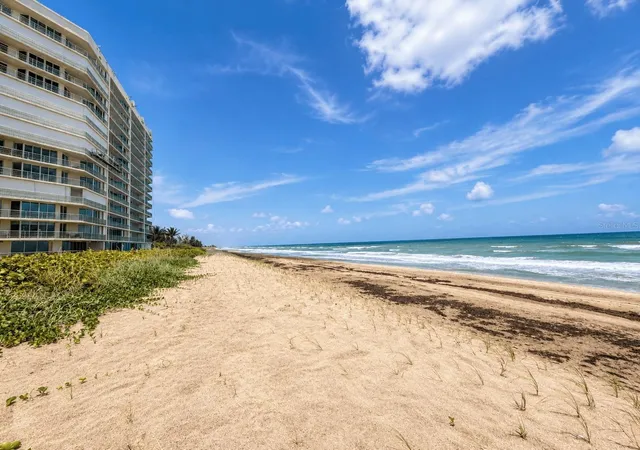 3rd image of 8600 S Ocean Dr #402, Jensen Beach, FL 34957 | MLS# A4695488