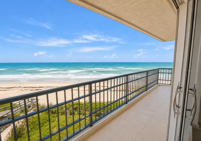 4th image of 8600 S Ocean Dr #402, Jensen Beach, FL 34957 | MLS# A4695488