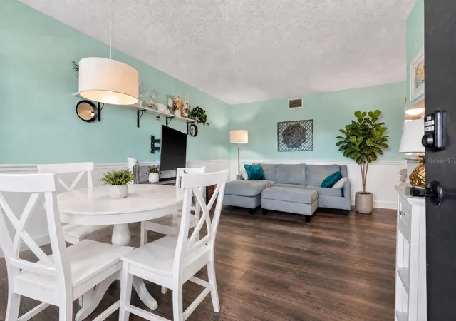 Photo 2 of Condo for sale at 4000 3rd Street N #304, Saint Petersburg, FL 33703 | MLS# TB8514293 | Listing updated on 2026-08-04