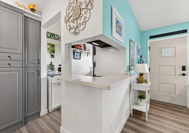 Photo 4 of Condo for sale at 4000 3rd Street N #304, Saint Petersburg, FL 33703 | MLS# TB8514293 | Listing updated on 2026-08-04