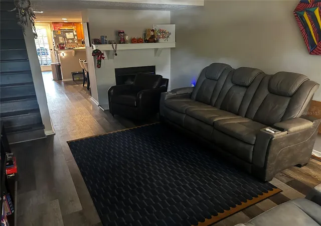 Photo 3 of Townhouse for sale at 2118 Fletchers Point Cir, Tampa, FL 33613 | MLS# TB8514294 | Listing updated on 2026-09-24
