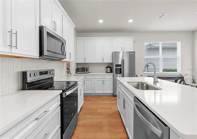 4th image of 14250 Lanikai Beach Dr, Orlando, FL 32827 | MLS# O6412479