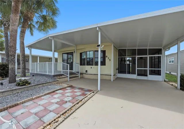 Photo 3 of Manufactured home for sale at 2100 Kings Hwy #835, Port Charlotte, FL 33980 | MLS# C7526809 | Listing updated on 2026-08-17