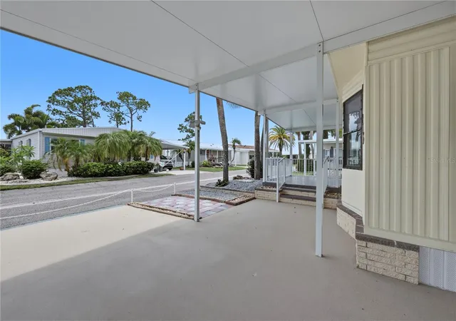 Photo 4 of Manufactured home for sale at 2100 Kings Hwy #835, Port Charlotte, FL 33980 | MLS# C7526809 | Listing updated on 2026-08-17