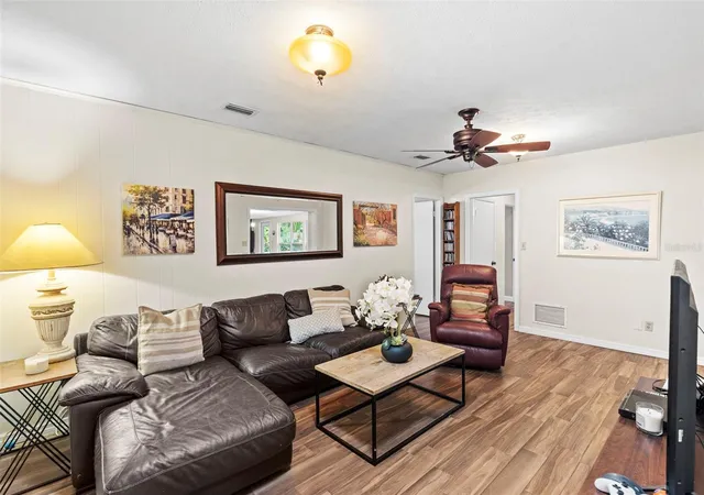 Homes for sale in Tampa, FL | 4405 W Melrose Ave, Tampa, FL 33629 | MLS# TB8514305